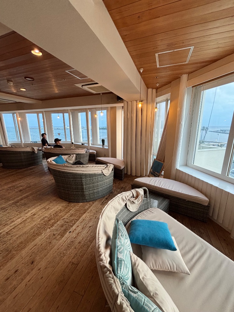 PONTE MARE interior view with ocean scenery