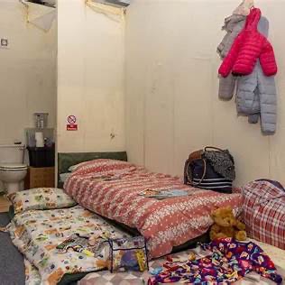 Cramped B&B accommodation conditions