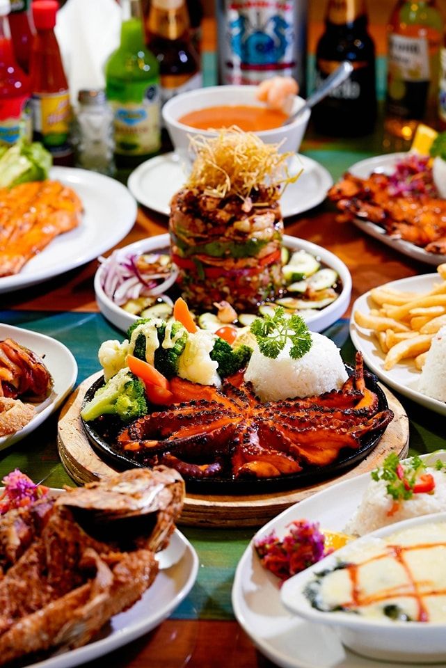 Banquete completo de mariscos - El Marinero