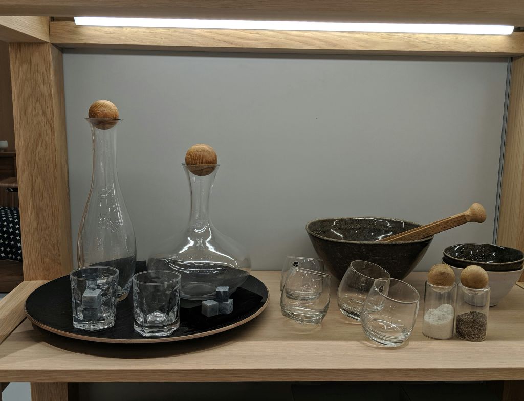 Glass and ceramic kitchen items as plastic alternatives