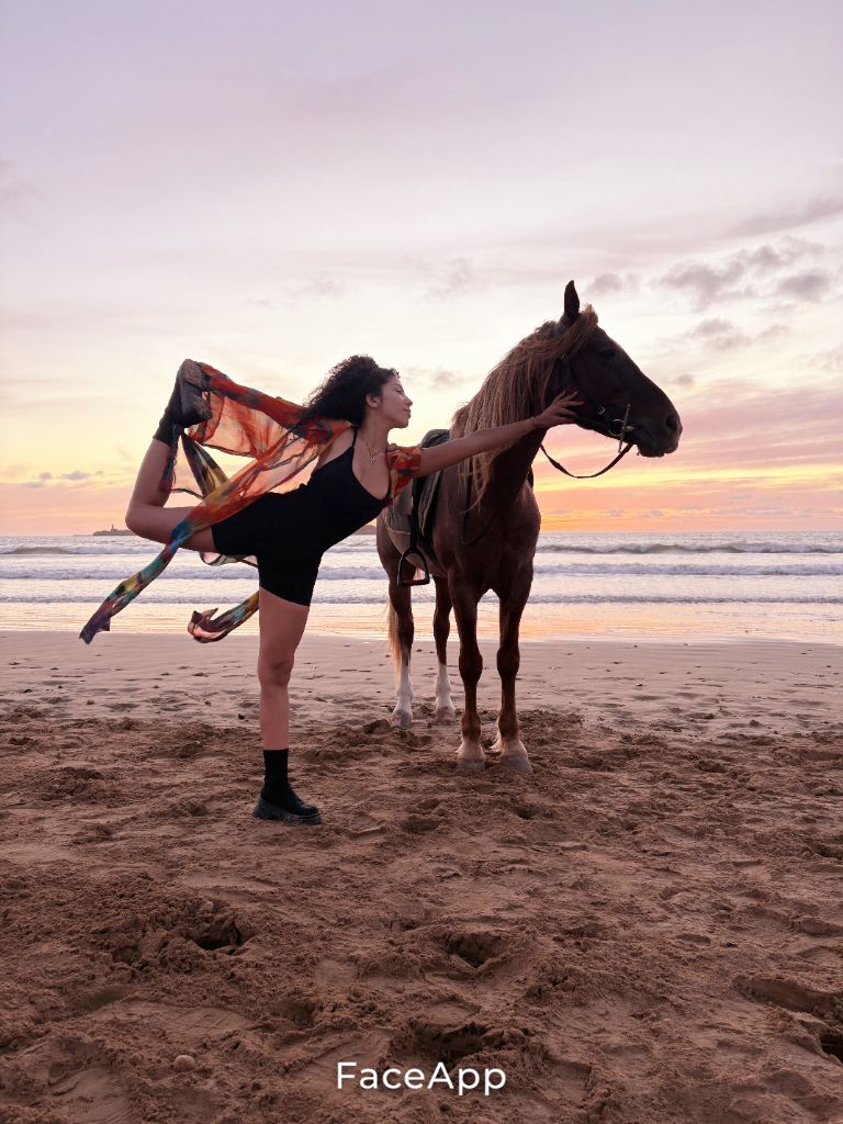 Yoga Marrakech - Posture sur la plage