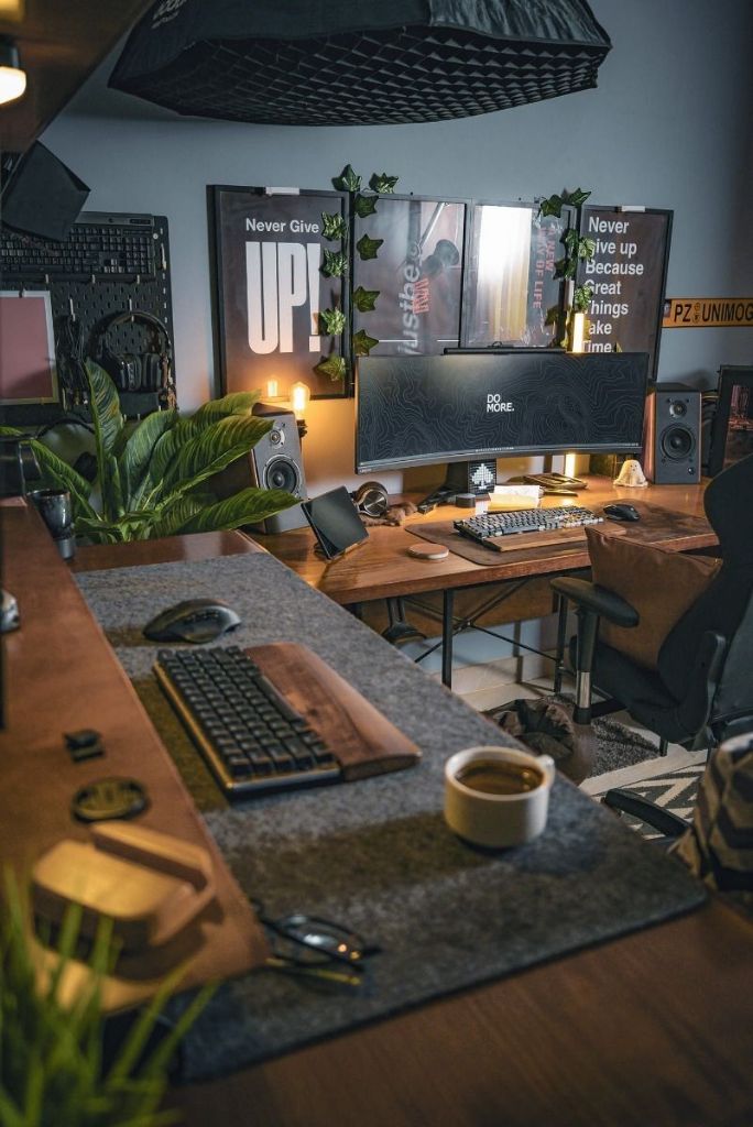 21 Dark Office Aesthetic Ideas Transform Your Workspace into a