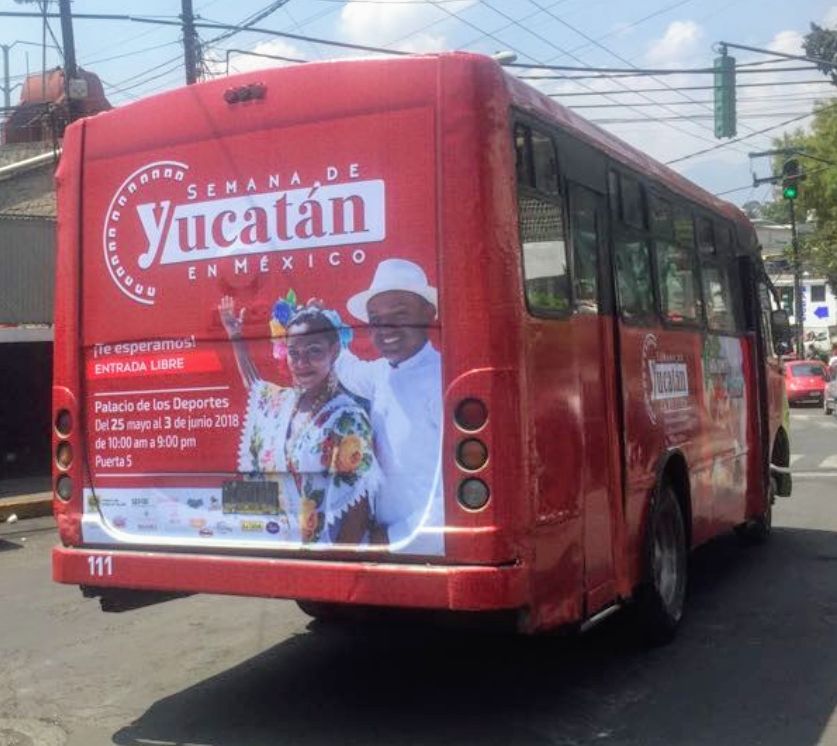 Autobús Rojo - Campaña Semana de Yucatán