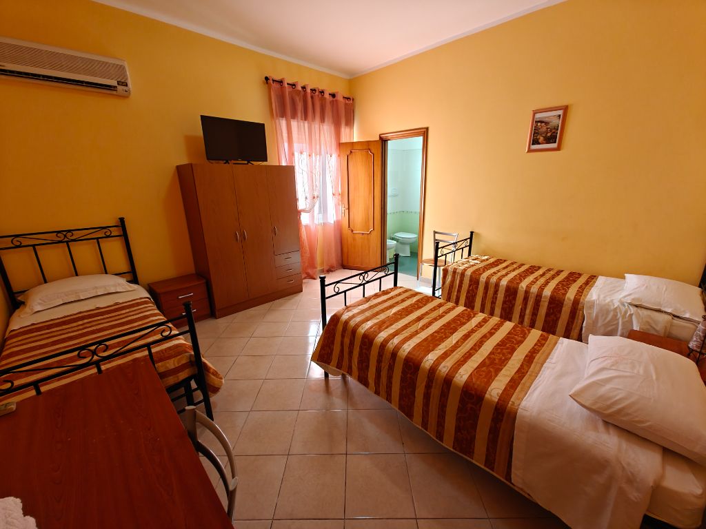 Camera Tripla B&B Al Cedir 1